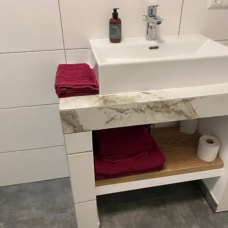 Y Edelhof Saalfeld Saale