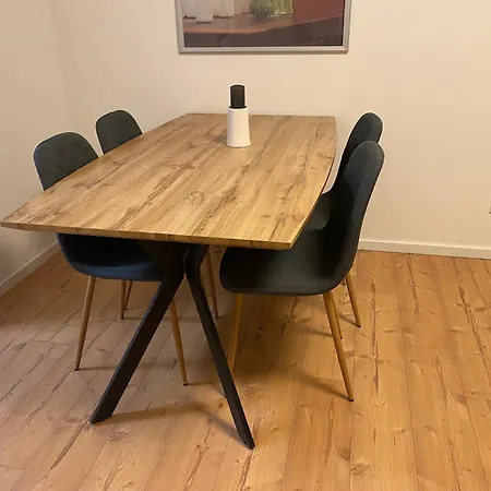 Y Edelhof Apartment *