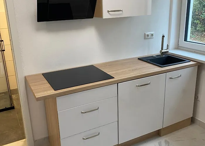 Y Edelhof * Saalfeld Saale