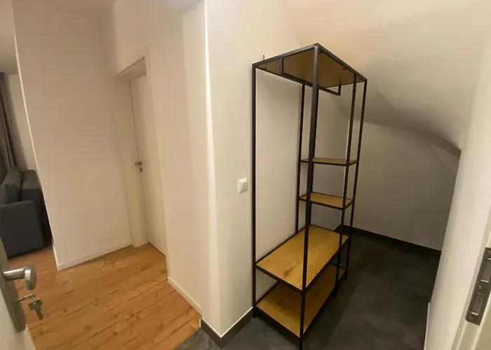 Y Edelhof * Saalfeld Saale